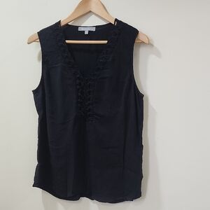 Daniel Rainn Black V-Neck Sleeveless Blouse